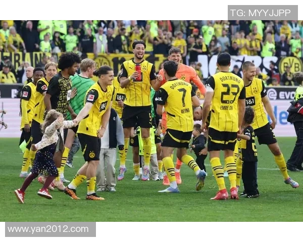 多特蒙德胜利连连,德甲前列冲刺势不可挡 多特蒙德胜利连连,德甲前列冲刺势不可挡