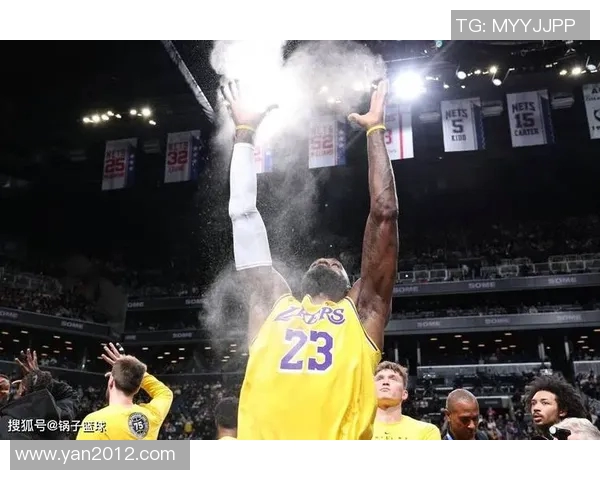 詹姆斯领军湖人队大胜，展现统治力